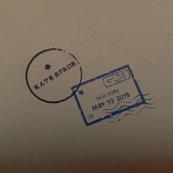 Kate Spade Graphic Off The Grid Large Continental Wallet. - Picture 8 of 11